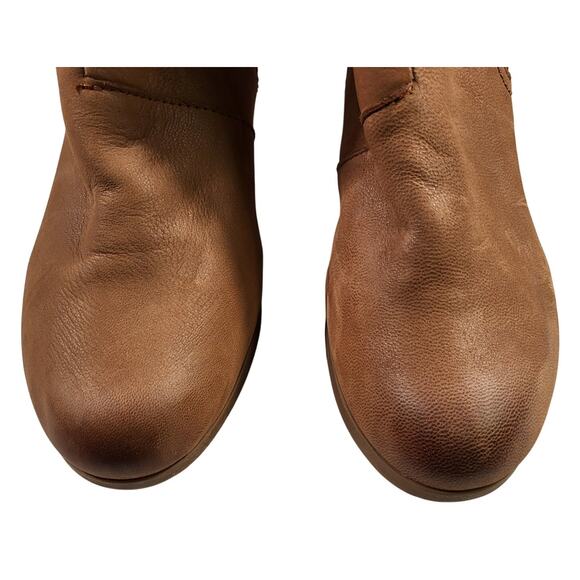 NEW Clarks Women's Bayla Glow ankle boots in tan nubuck.  size 9.5 - Picture 4 of 7